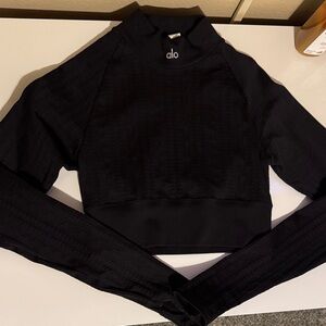 ALO Yoga Women's Black Cropped Sweatshirt